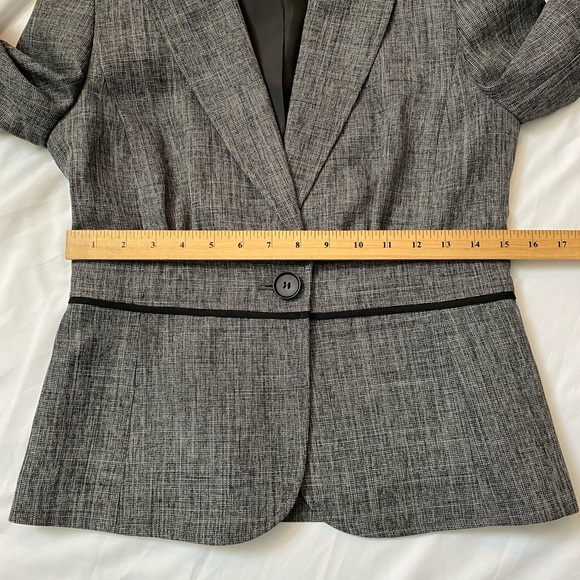 VTG Y2K Women’s Gray Pantsuit Blazer Set, Y2K Office Siren Core, Corp. Baddie - Picture 11 of 16